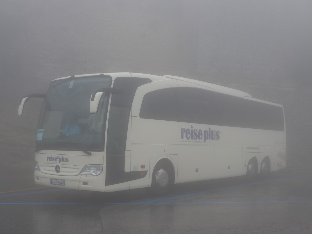 (165'707) - Aus Deutschland: Reise Plus, Plauen - V-US 6000 - Mercedes am 24. September 2015 in San Marino