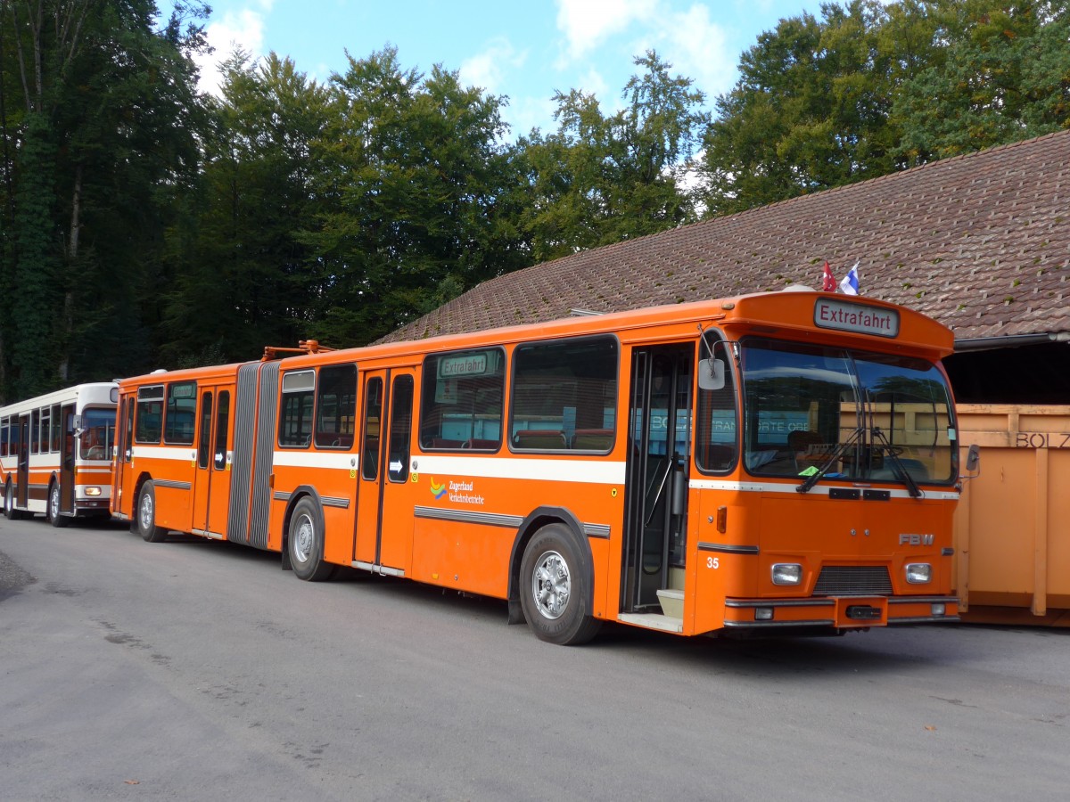 (165'947) - ZVB Zug (RWB) - Nr. 35 - FBW/Hess am 4. Oktober 2015 in Oberburg, Ziegelgut