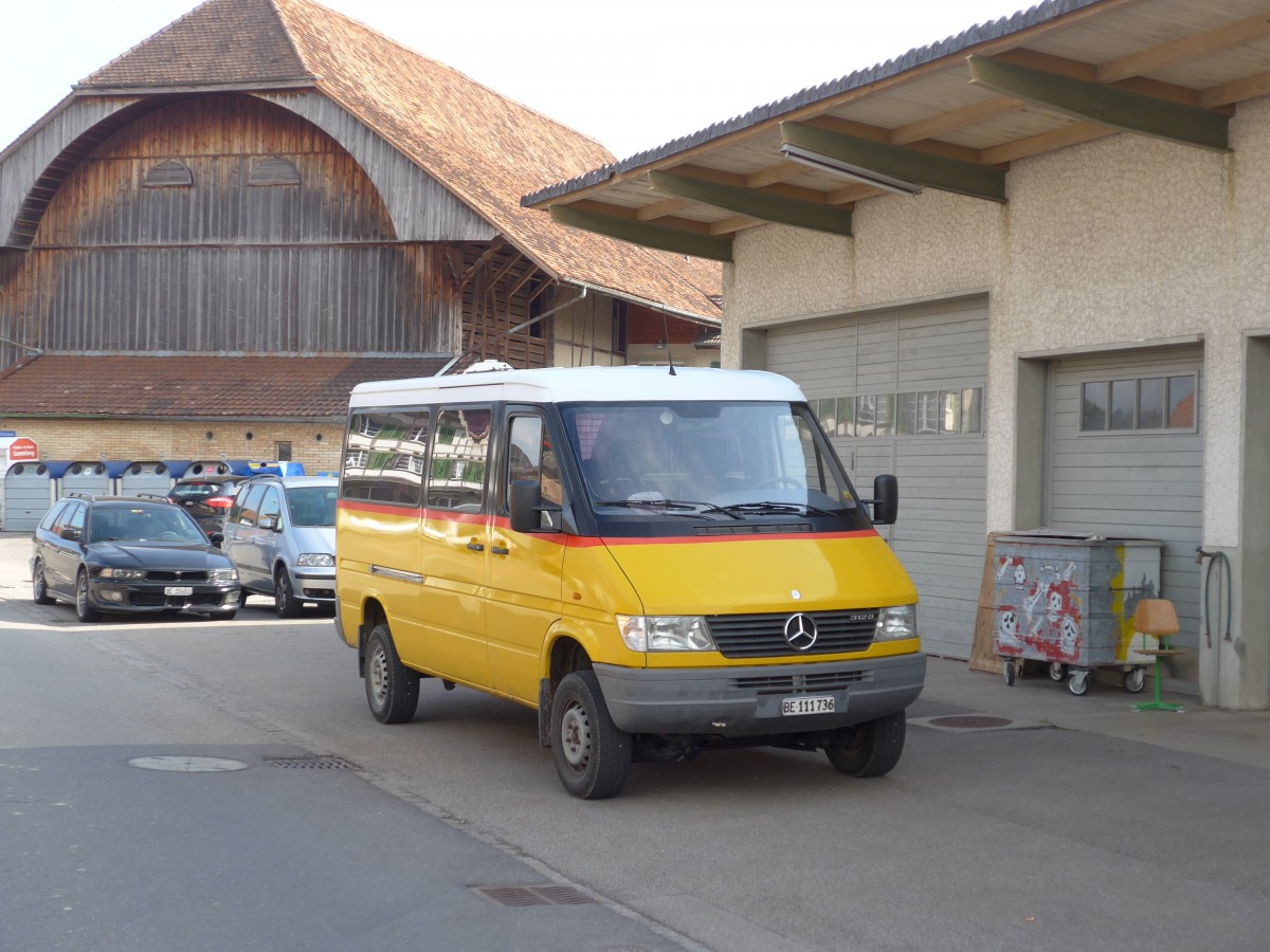 (166'223) - Althaus, Kernenried - BE 111'736 - Mercedes am 12. Oktober 2015 in Kernenried
