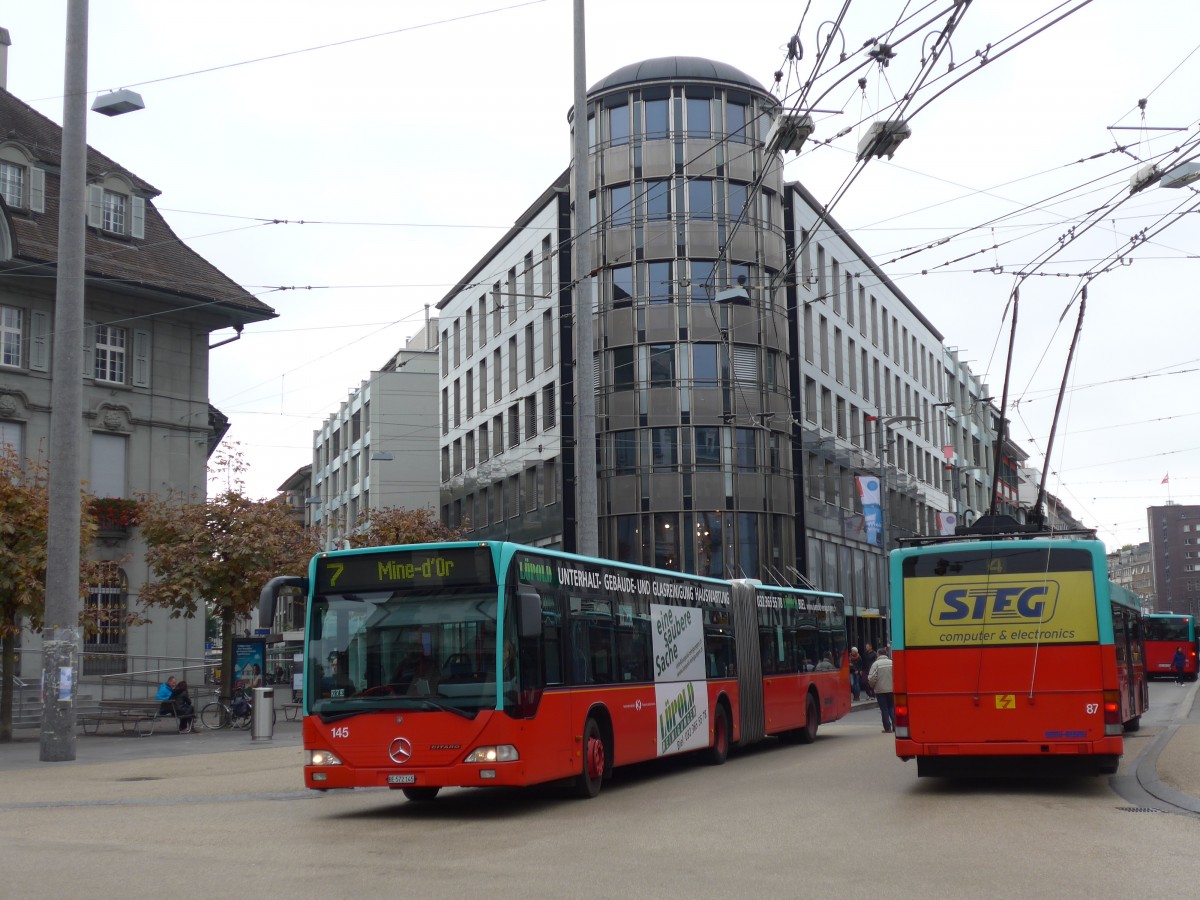 (166'390) - VB Biel - Nr. 145/BE 572'145 - Mercedes am 24. Oktober 2015 in Biel, Zentralplatz