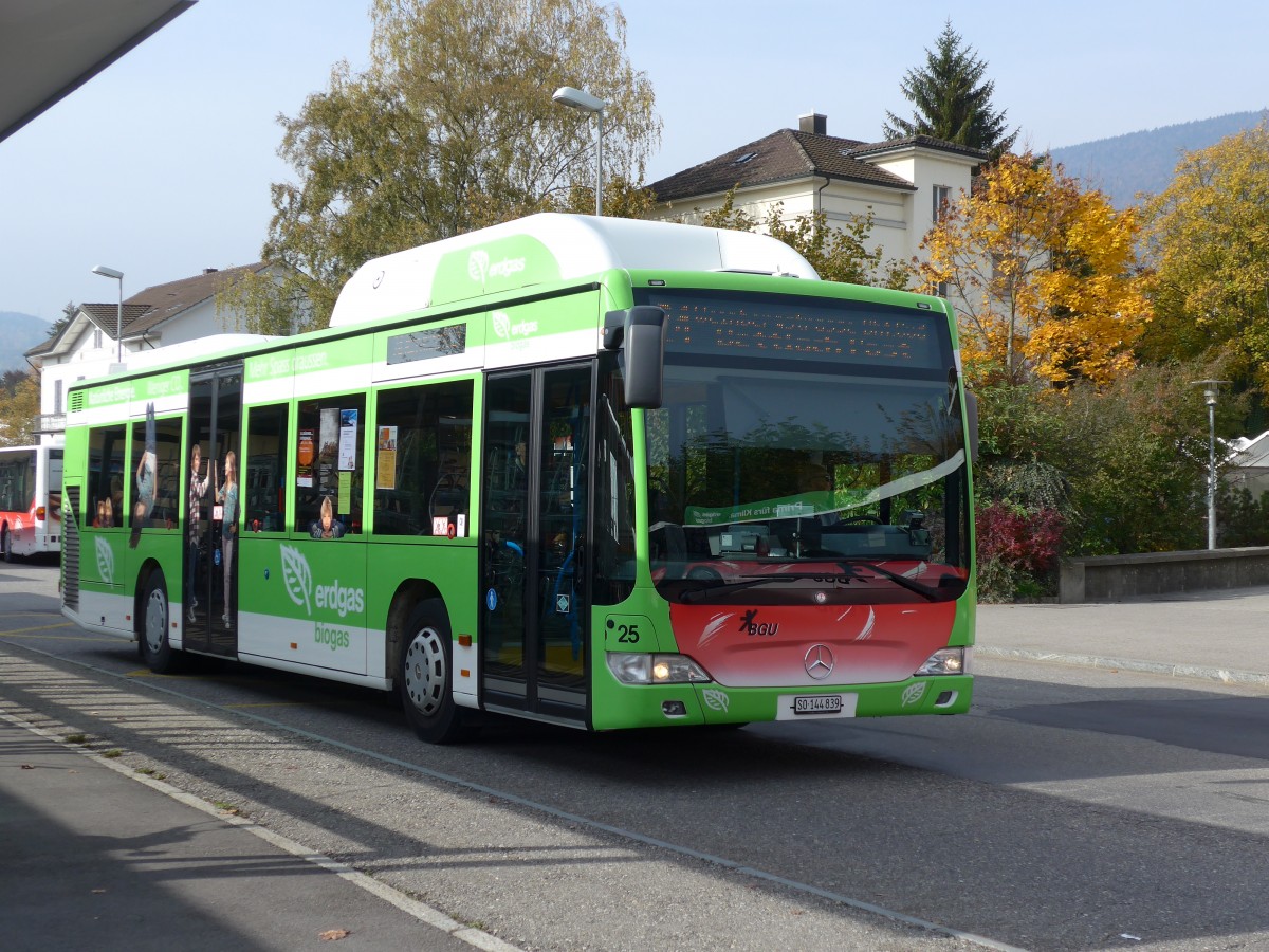 (166'437) - BGU Grenchen - Nr. 25/SO 144'839 - Mercedes am 24. Oktober 2015 beim Bahnhof Grenchen Sd