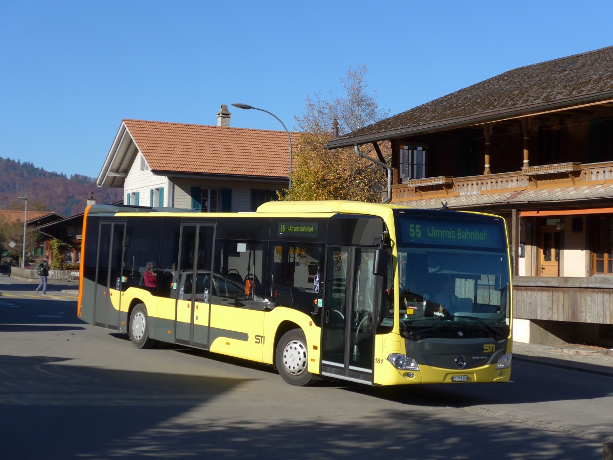 (166'516) - STI Thun - Nr. 181/BE 752'181 - Mercedes am 1. November 2015 in Reutigen, Dorf