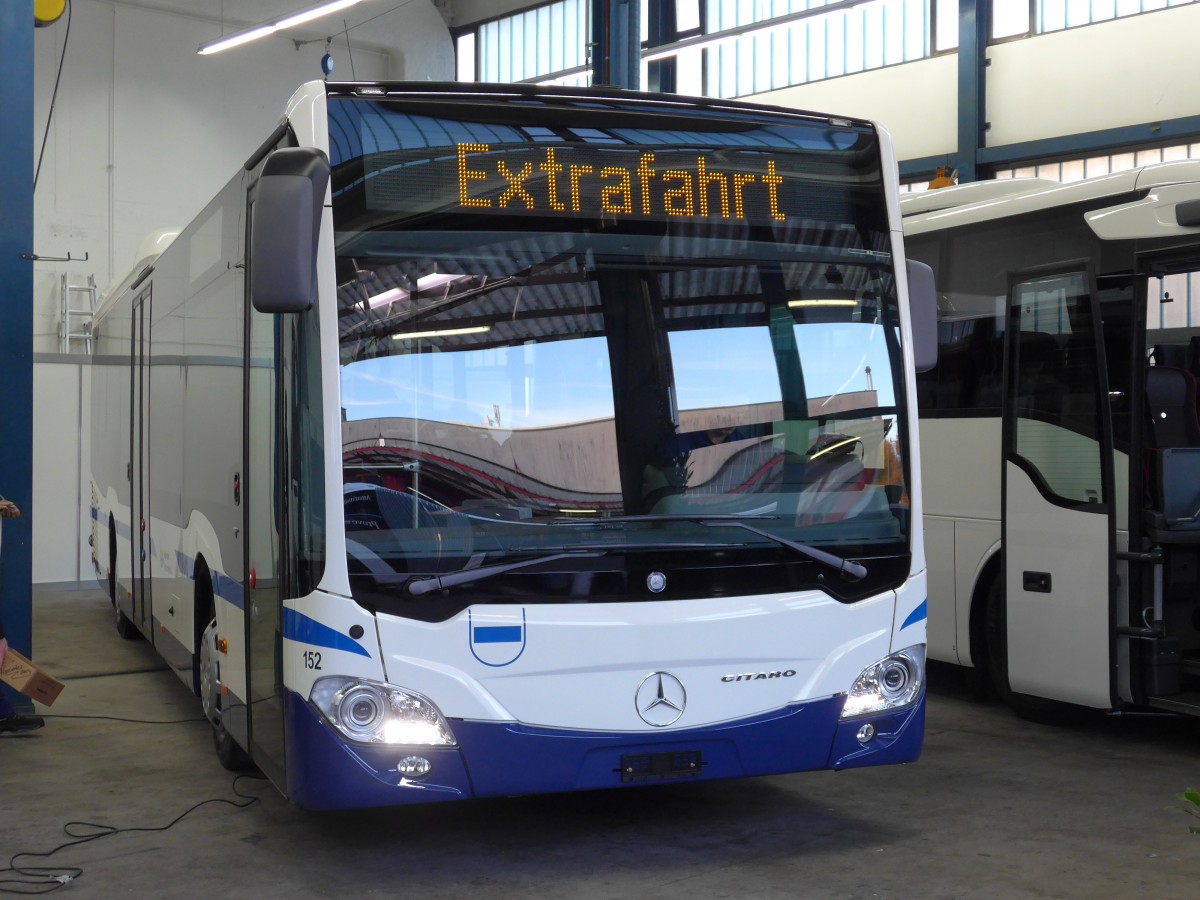 (166'549) - ZVB Zug - Nr. 152 - Mercedes am 6. November 2015 in Kloten, EvoBus