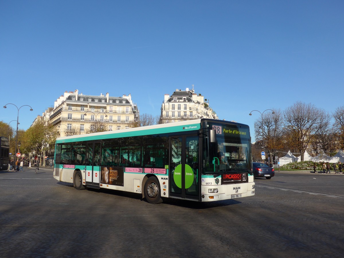 (166'662) - RATP Paris - Nr. 9013/856 PMG 75 - MAN am 15. November 2015 in Paris, Champs-Elyses