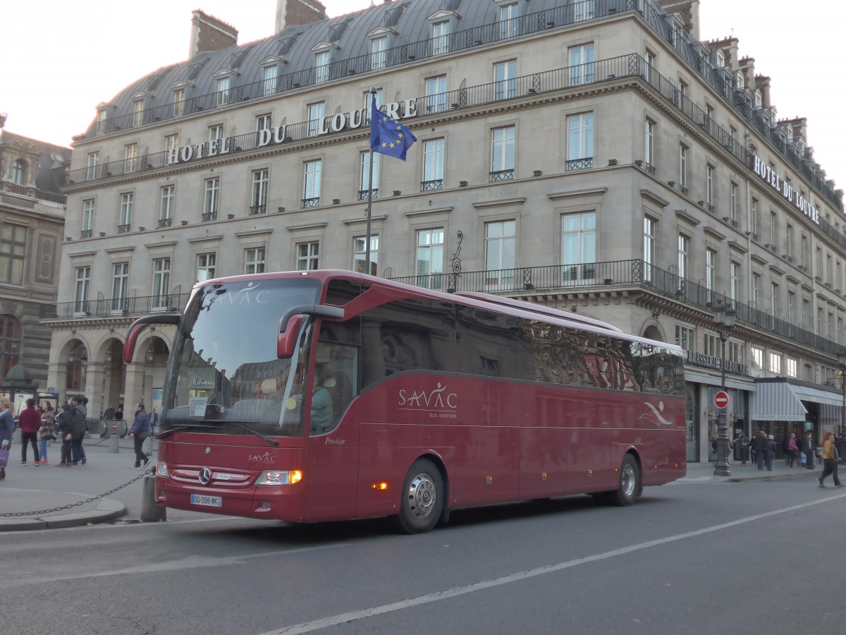(166'738) - SAVAC, Chevreuse - Nr. 994/DQ 098 WK - Mercedes am 15. November 2015 in Paris, Louvre