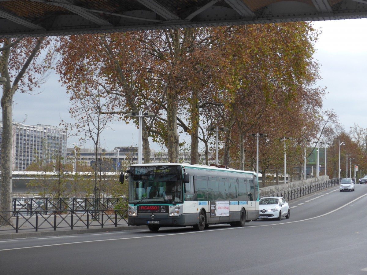 (166'811) - RATP Paris - Nr. 3071/613 QVF 75 - Irisbus am 16. November 2015 in Paris, Gare d'Austerlitz