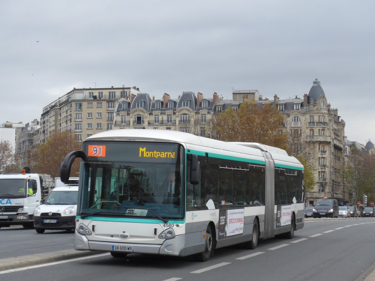 (166'847) - RATP Paris - Nr. 4580/DA 600 WR - Heuliez am 16. November 2015 in Paris, Gare d'Austerlitz