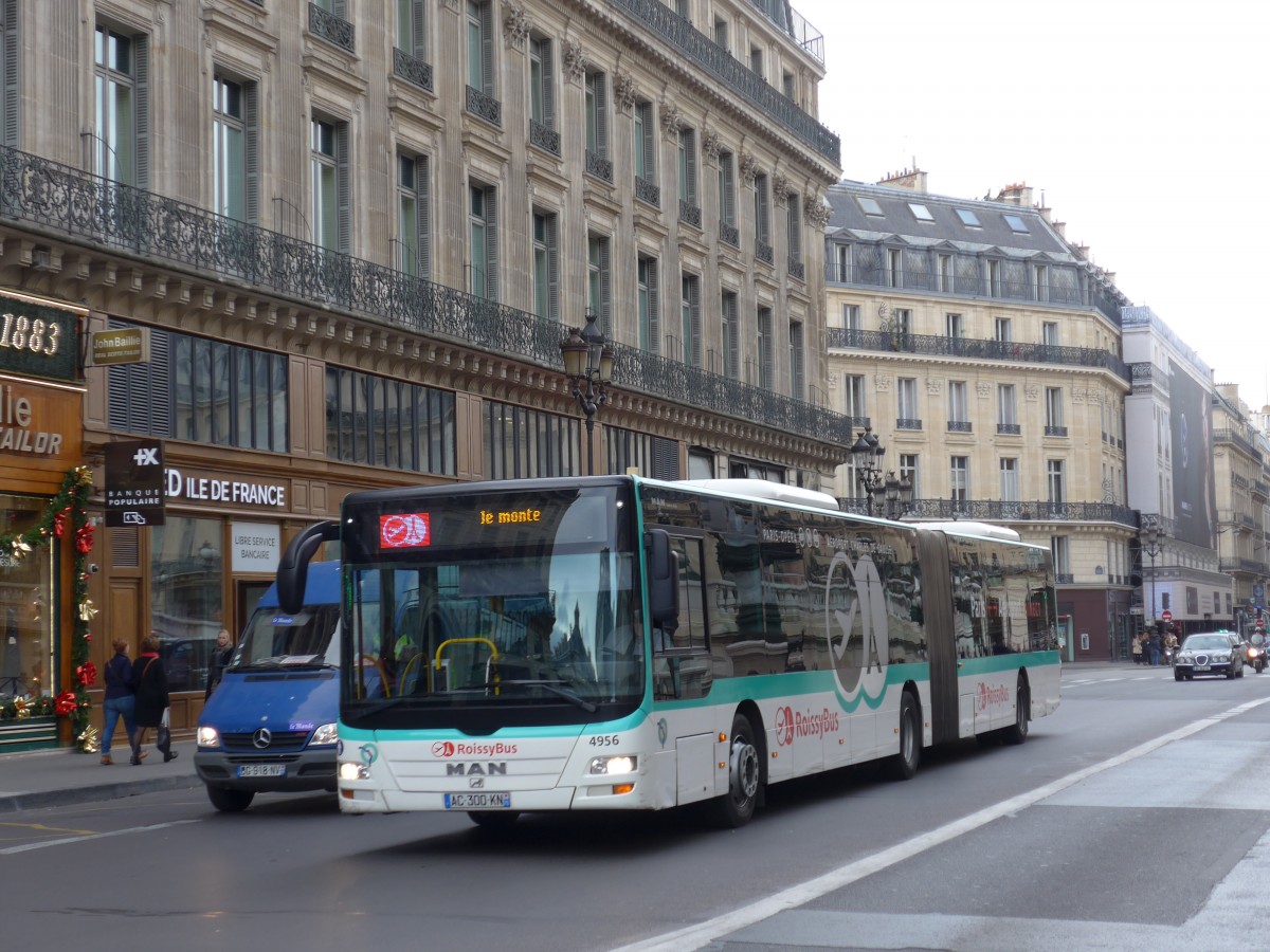 (166'884) - RATP Paris - Nr. 4956/AC 300 KN - MAN am 16. November 2015 in Paris, Opra