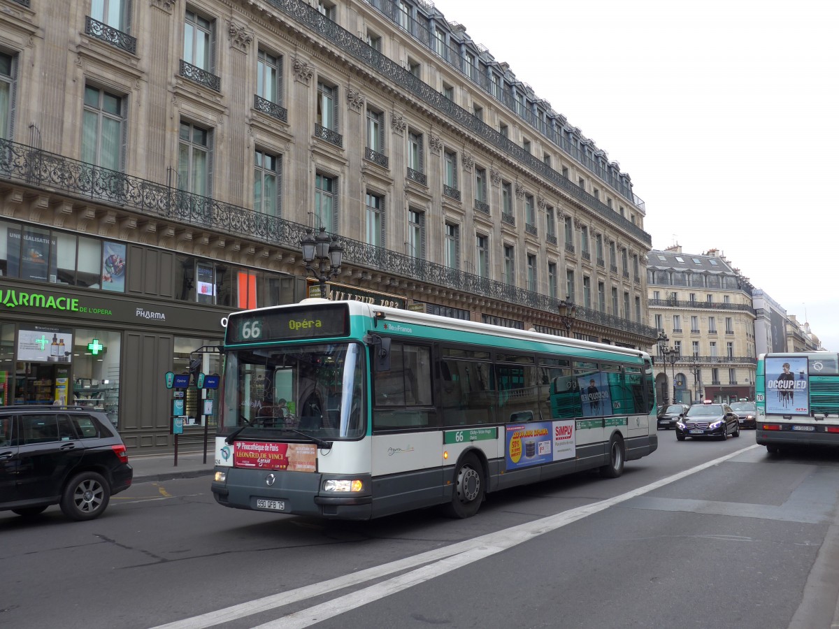 (166'910) - RATP Paris - Nr. 8424/990 QFB 75 - Irisbus am 16. November 2015 in Paris, Opra