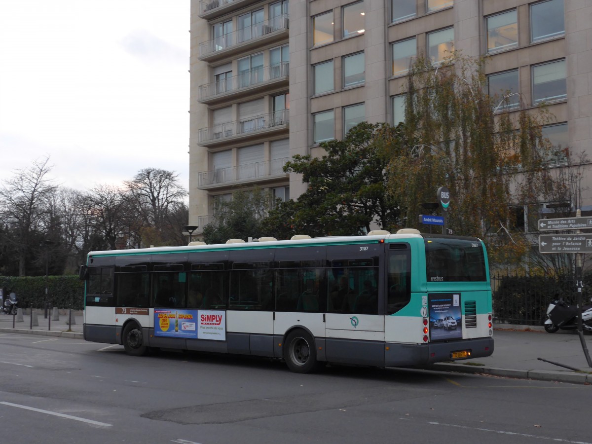 (167'021) - RATP Paris - Nr. 3187/773 QYE 75 - Irisbus am 16. November 2015 in Paris, Porte Maillot