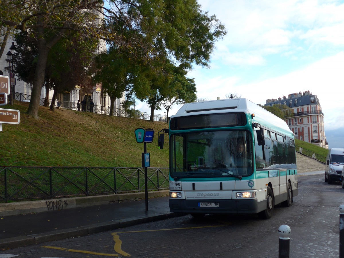 (167'078) - RATP Paris - Nr. 1303/323 QSL 75 - Gpbus am 17. November 2015 in Paris, Funiculaire