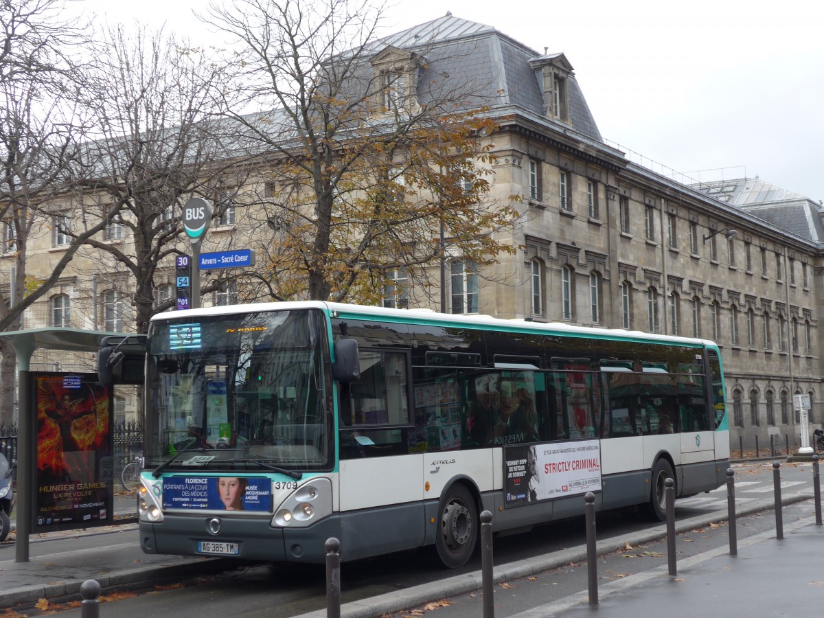 (167'102) - RATP Paris - Nr. 3709/AG 385 TM - Irisbus am 17. November 2015 in Paris, Anvers