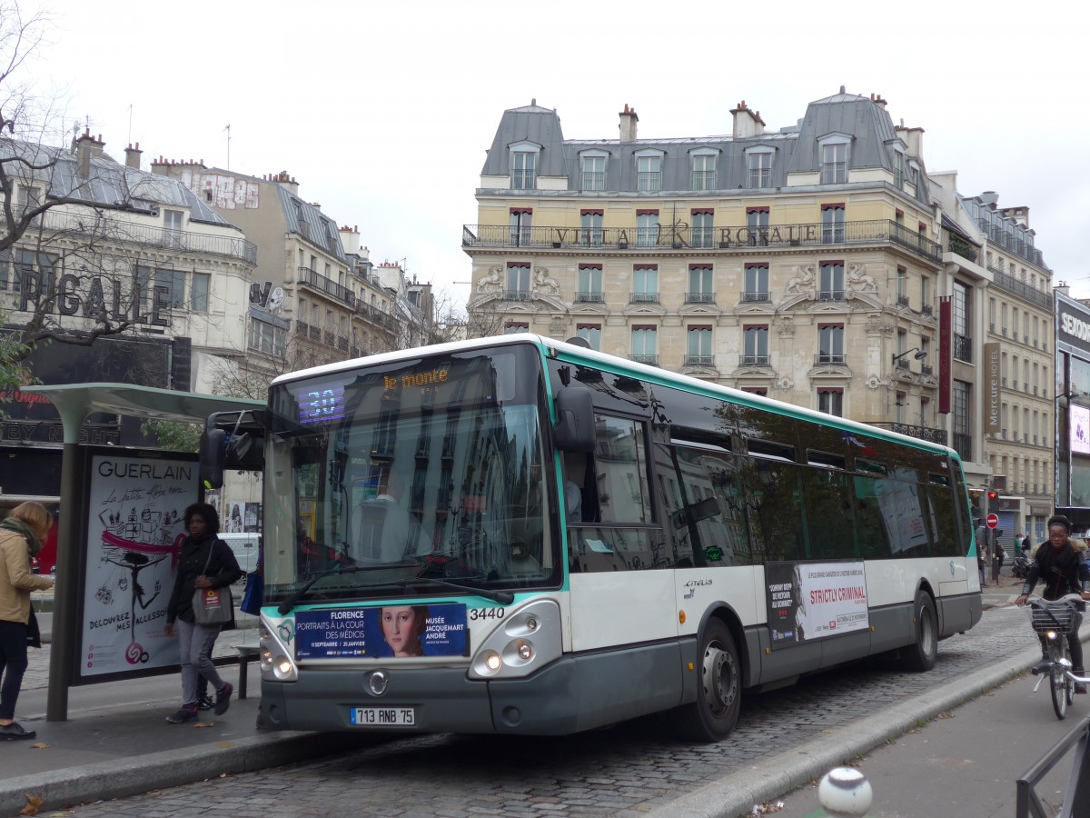 (167'139) - RATP Paris - Nr. 3440/713 RNB 75 - Irisbus am 17. November 2015 in Paris, Pigalle