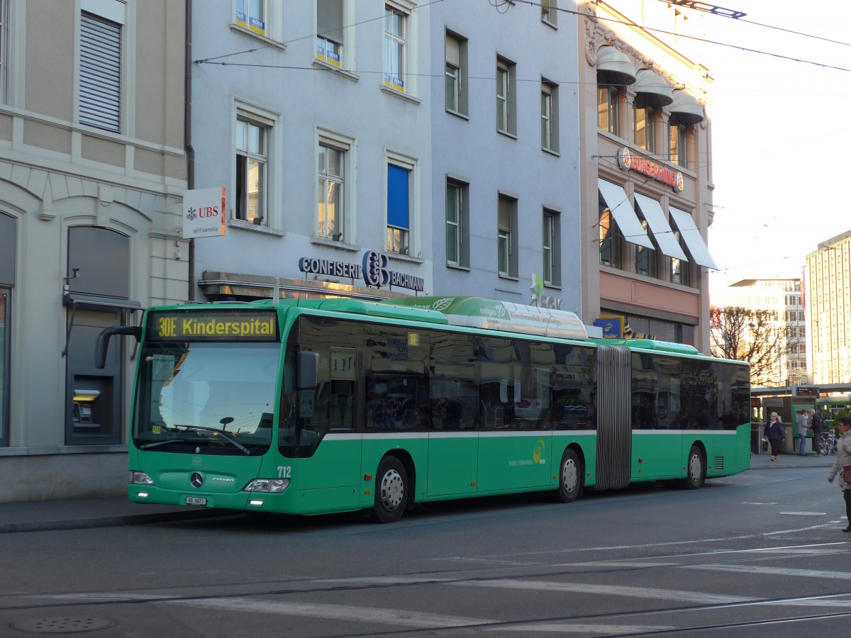 (167'397) - BVB Basel - Nr. 712/BS 6671 - Mercedes am 18. November 2015 beim Bahnhof Basel