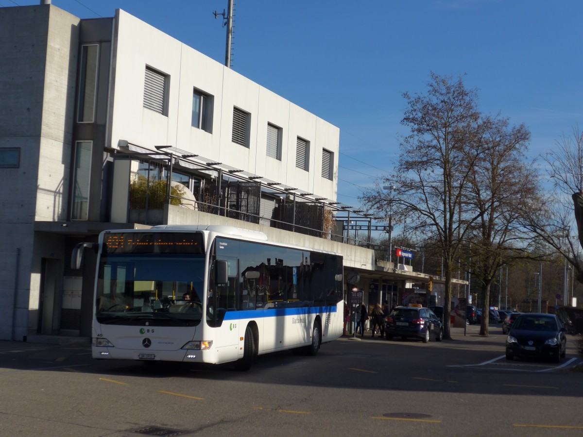 (167'429) - Welti-Furrer, Bassersdorf - Nr. 40/ZH 1912 - Mercedes am 19. November 2015 beim Bahnhof Regensdorf-Watt