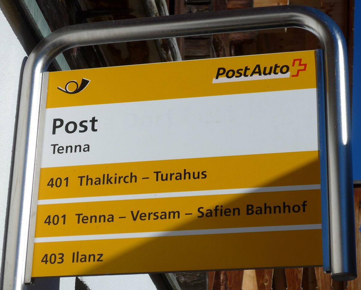 (167'646) - PostAuto-Haltestellenschild - Tenna, Post - am 5. Dezember 2015