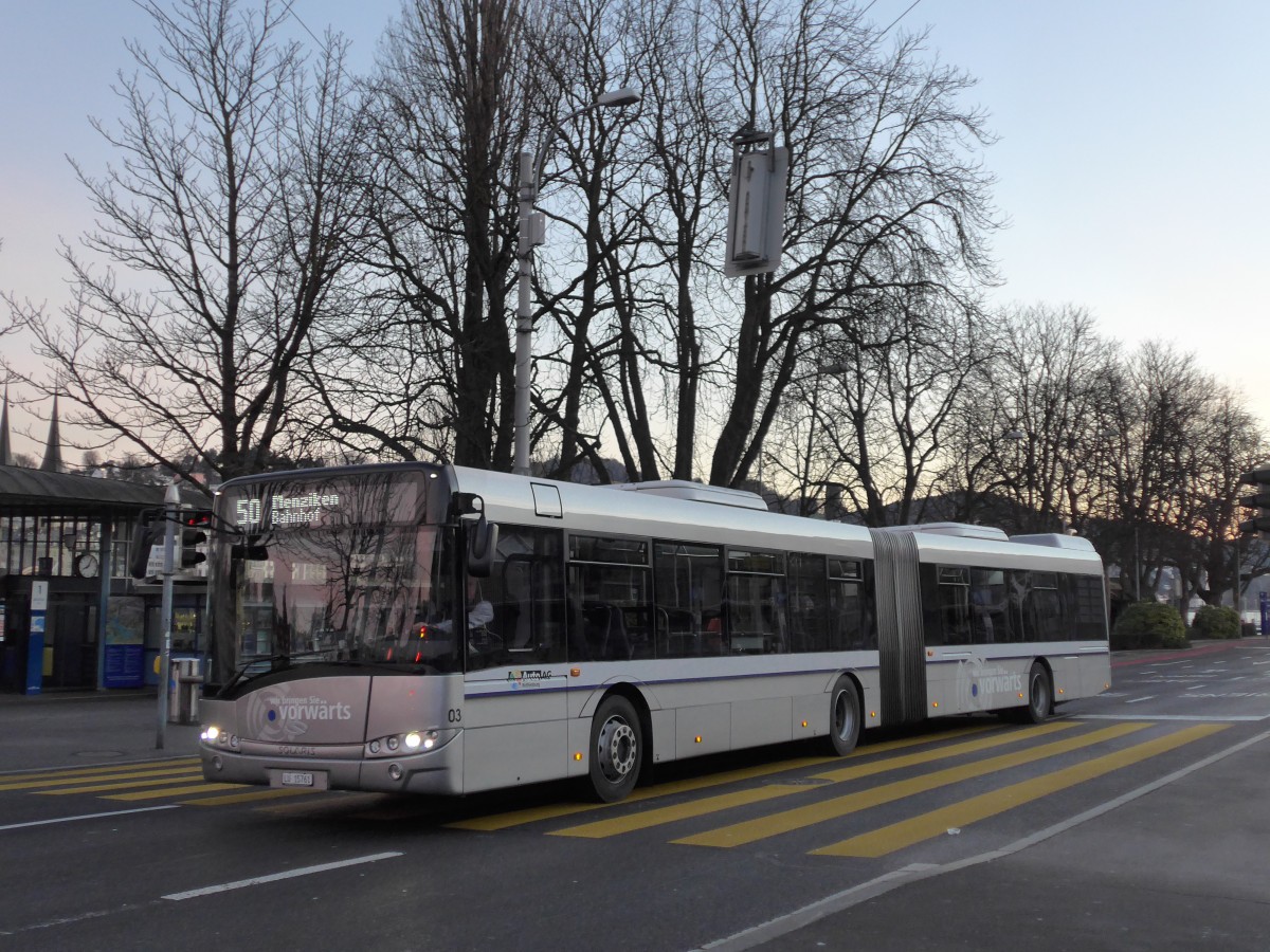 (167'879) - AAGR Rothenburg - Nr. 3/LU 15'761 - Solaris am 25. Dezember 2015 beim Bahnhof Luzern