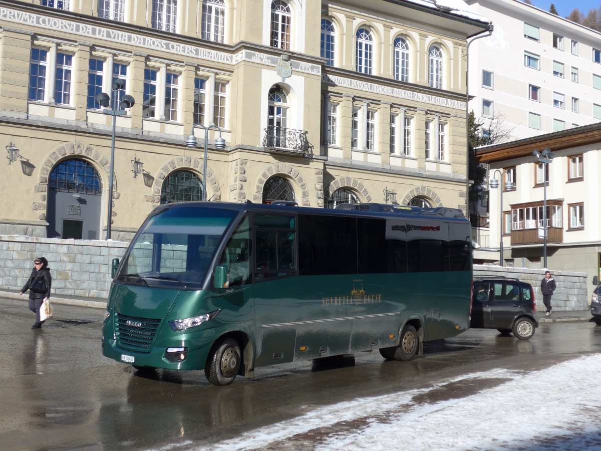 (168'520) - Chrisma, St. Moritz - GR 82'447 - Iveco/ProBus am 23. Januar 2016 in St. Moritz, Schulhausplatz