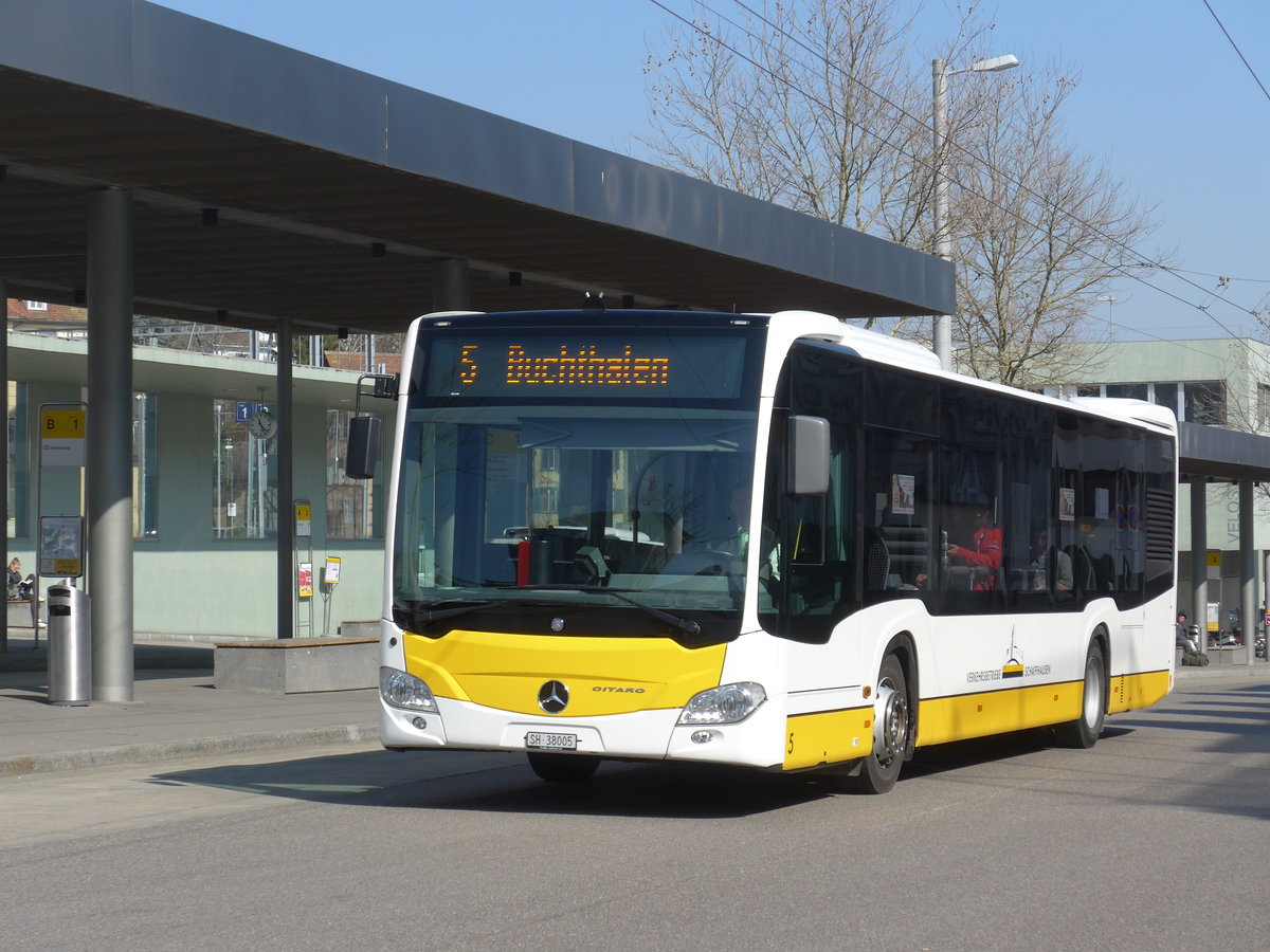 (169'272) - VBSH Schaffhausen - Nr. 5/SH 38'005 - Mercedes am 19. Mrz 2016 beim Bahnhof Schaffhausen