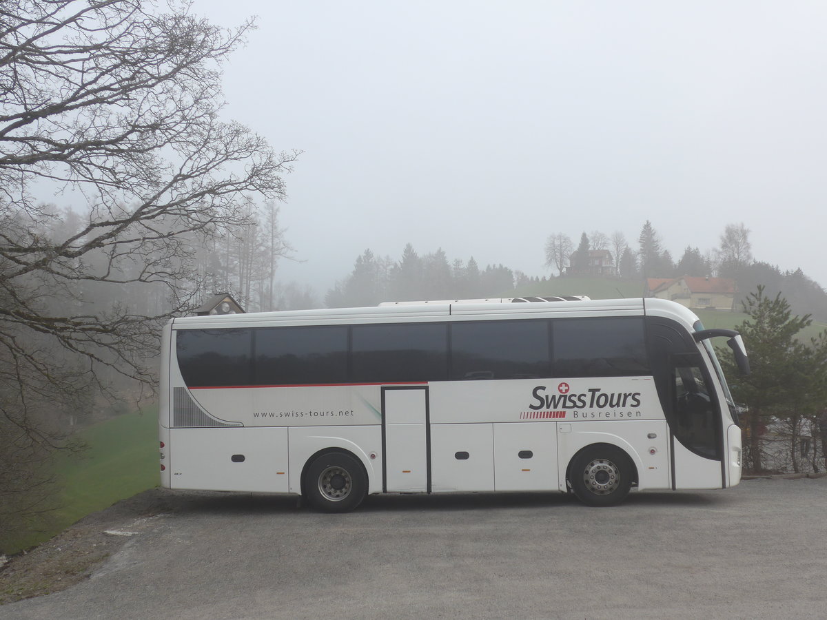 (169'651) - Swiss Tours, Gommiswald - SG 329'327 - Volvo/Barbi am 2. April 2016 in Teufen, Restaurant Waldegg