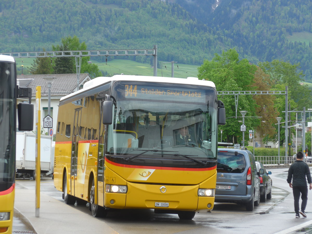 (170'715) - Dillier, Sarnen - Nr. 3/OW 10'006 - Irisbus am 14. Mai 2016 beim Bahnhof Sarnen