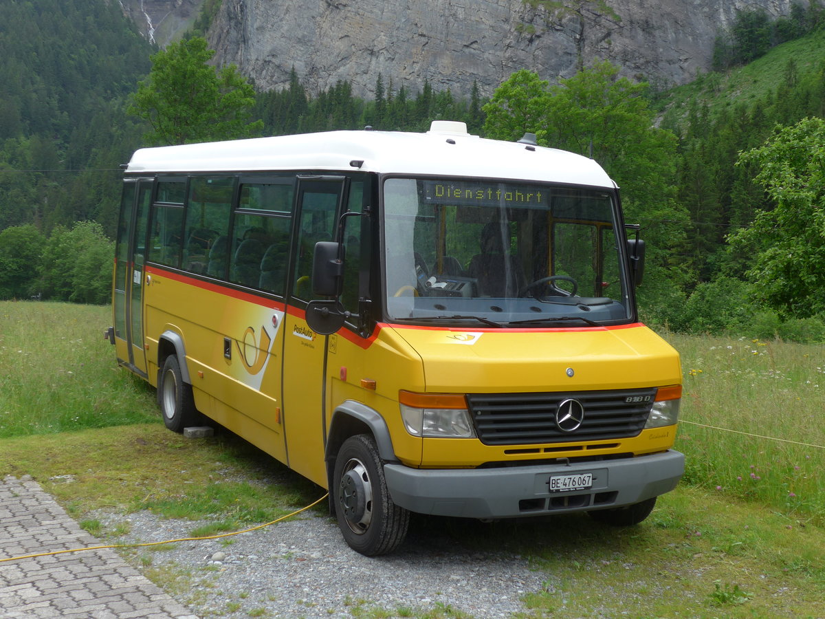(171'722) - PostAuto Bern - BE 476'067 - Mercedes/UNVI (ex Schmocker, Stechelberg Nr. 4; ex PostAuto Bern Nr. 421) am 12. Juni 2016 in Stechelberg, Garage