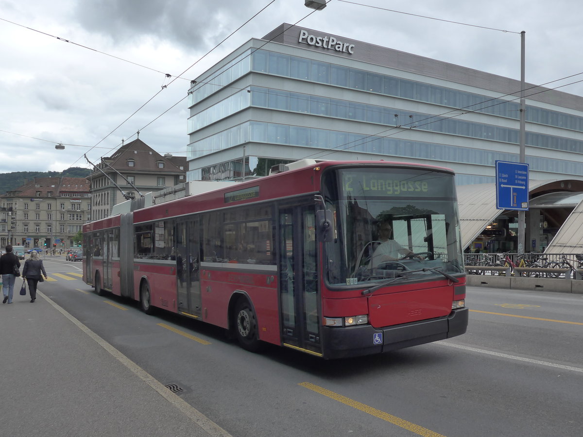 (171'840) - Bernmobil, Bern - Nr. 1 - NAW/Hess Gelenktrolleybus am 13. Juni 2016 in Bern, Schanzenstrasse