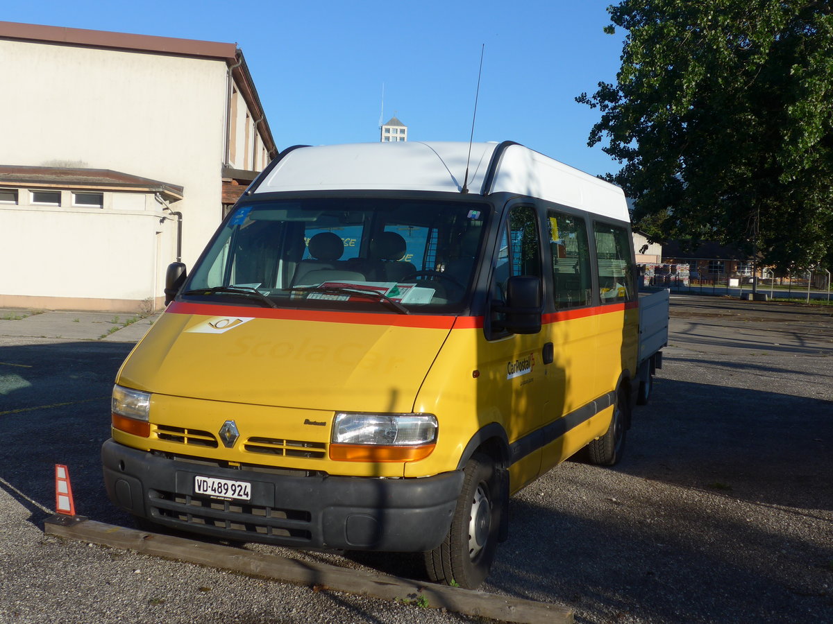 (172'809) - CarPostal Ouest - VD 489'924 - Renault am 10. Juli 2016 in Yverdon, Garage 2