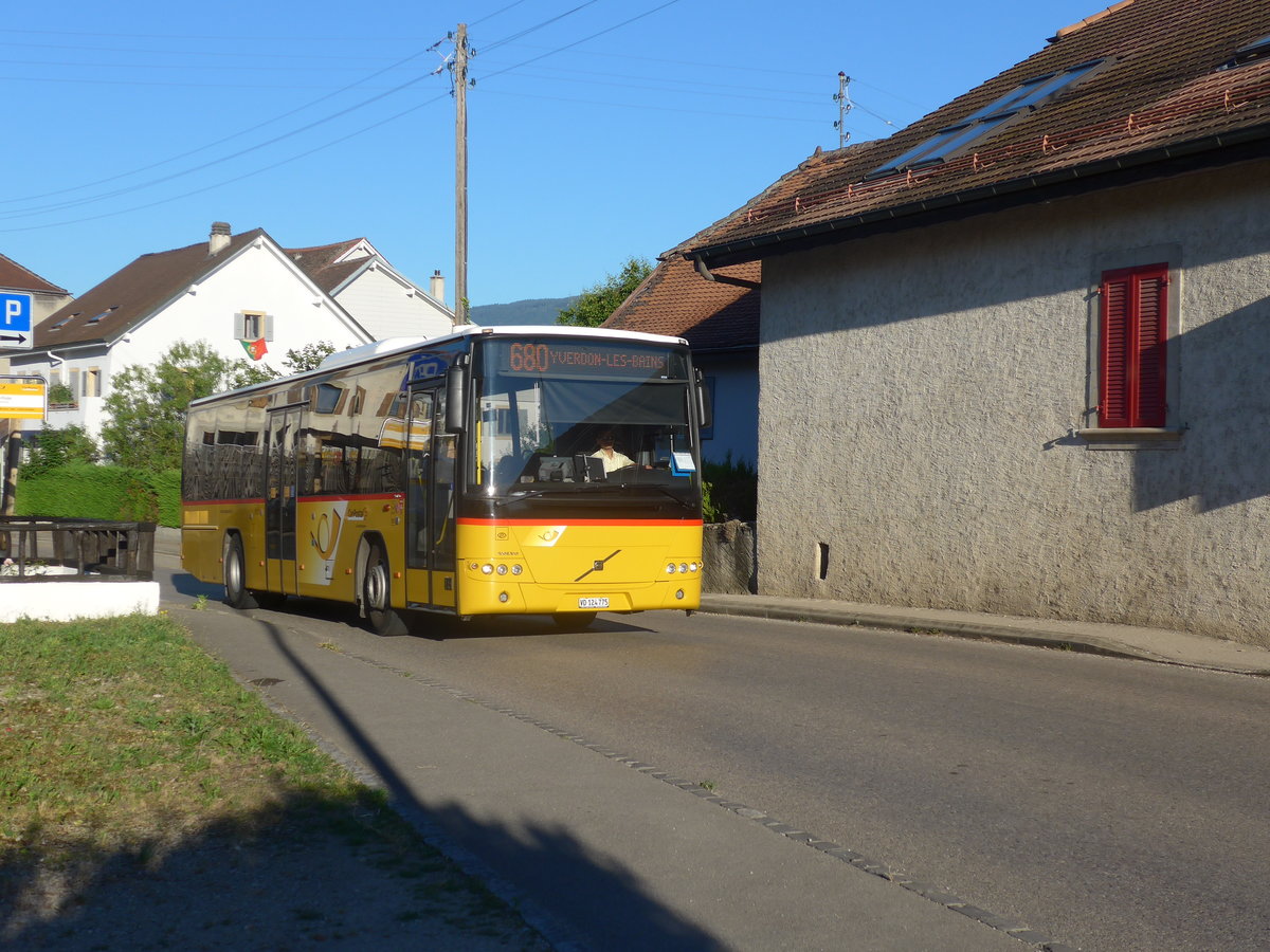 (173'128) - CarPostal Ouest - VD 124'775 - Volvo am 19. Juli 2016 in Suscvaz, Village
