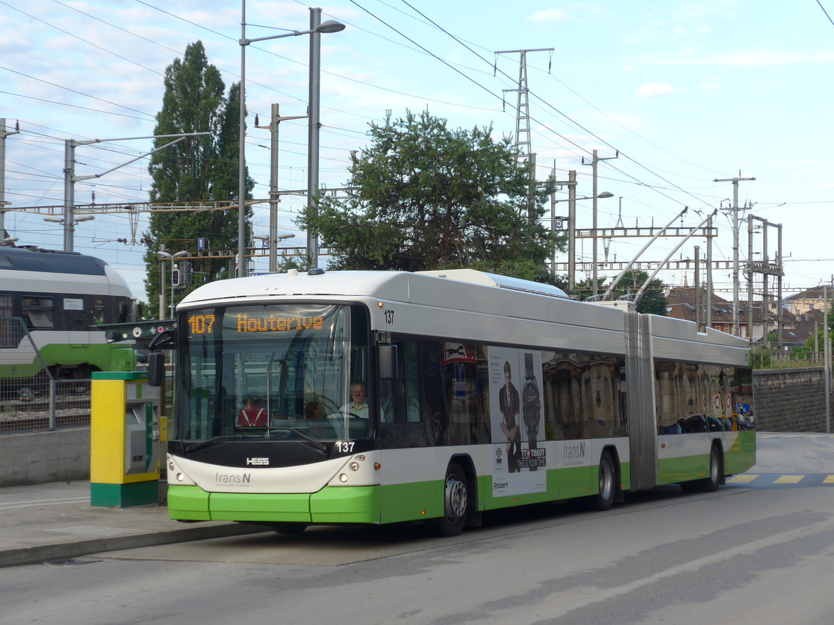 (173'539) - transN, La Chaux-de-Fonds - Nr. 137 - Hess/Hess Gelenktrolleybus (ex TN Neuchtel Nr. 137) am 1. August 2016 beim Bahnhof Neuchtel