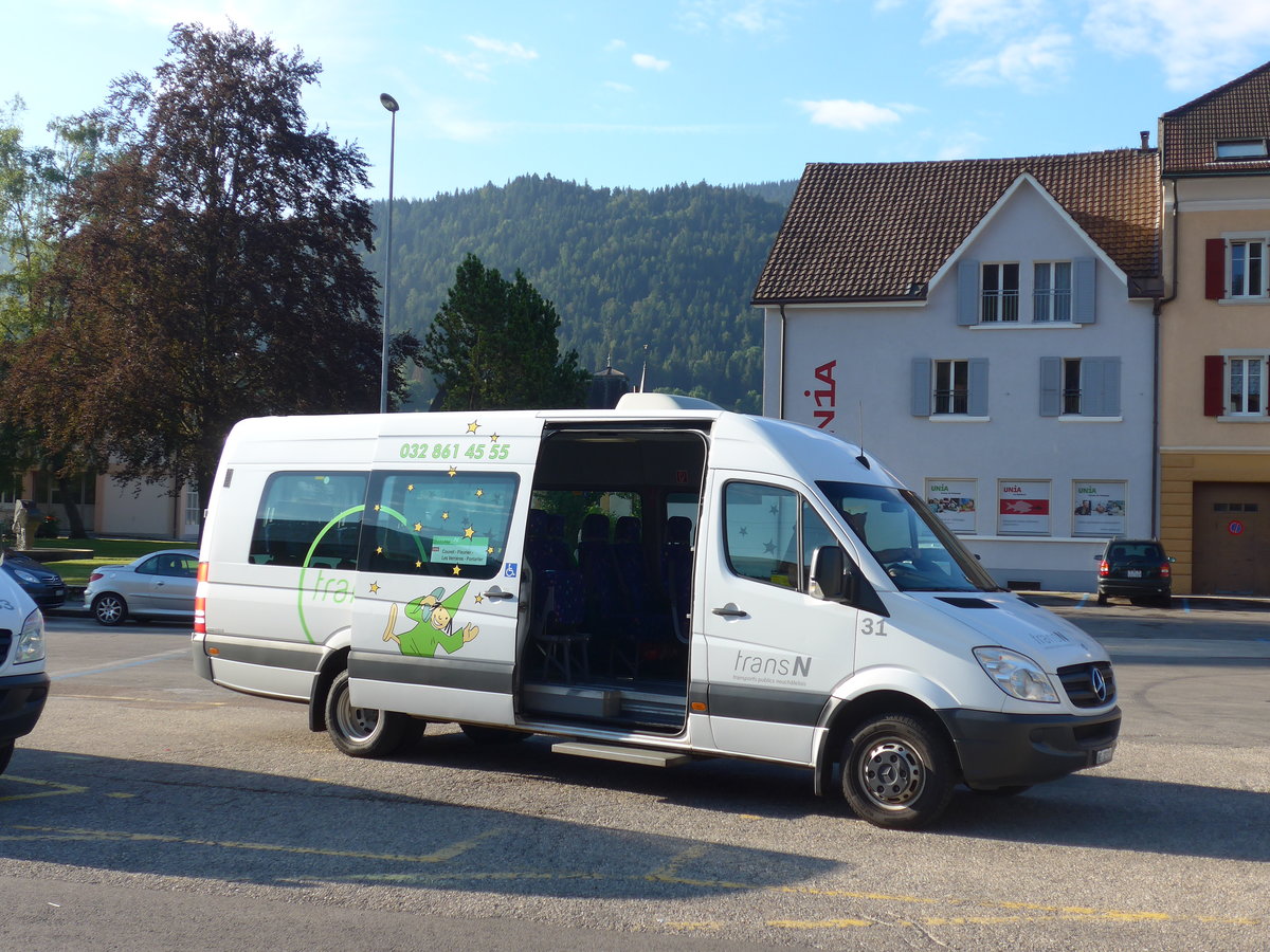 (173'541) - transN, La Chaux-de-Fonds - Nr. 31/NE 32'311 - Mercedes am 1. August 2016 beim Bahnhof Fleurier