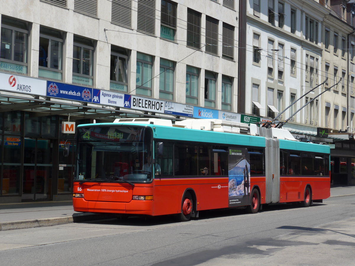 (173'579) - VB Biel - Nr. 85 - NAW/Hess Gelenktrolleybus am 1. August 2016 in Biel, Guisanplatz
