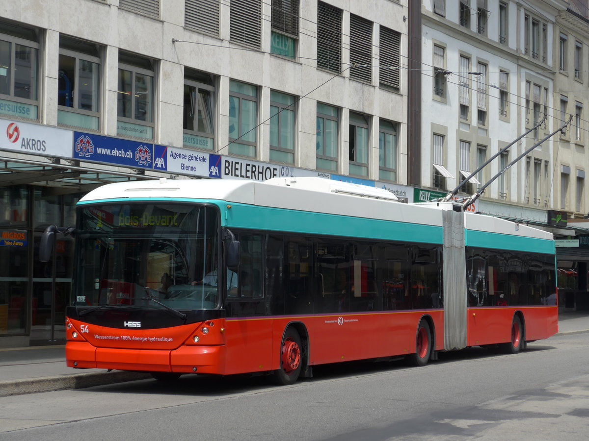 (173'600) - VB Biel - Nr. 54 - Hess/Hess Gelenktrolleybus am 1. August 2016 in Biel, Guisanplatz
