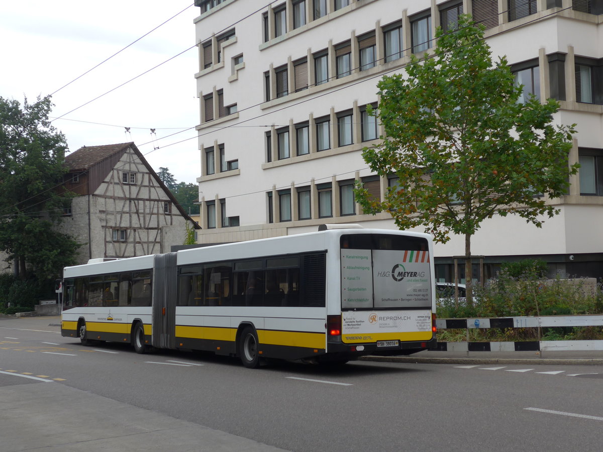 (173'943) - VBSH Schaffhausen - Nr. 16/SH 38'016 - Volvo/Hess am 20. August 2016 beim Bahnhof Schaffhausen