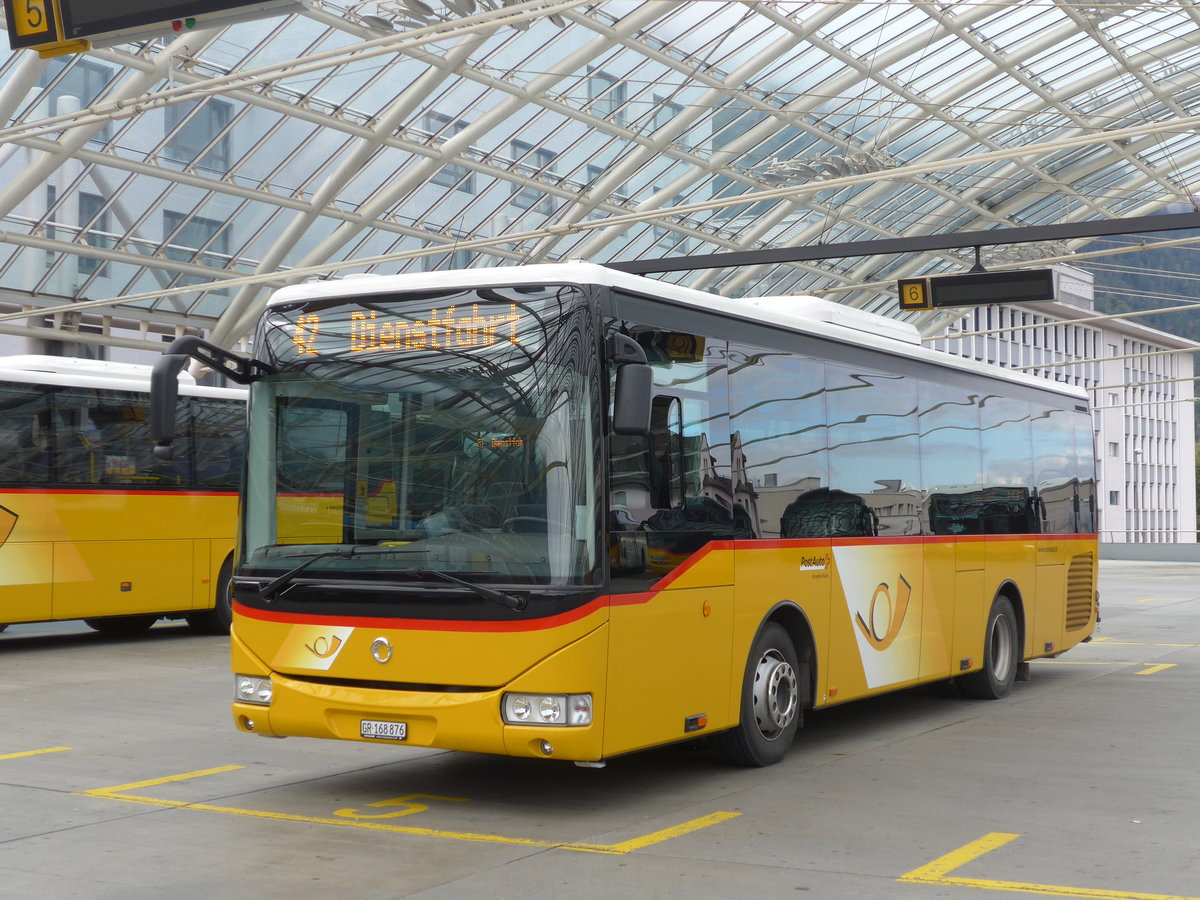(174'147) - PostAuto Graubnden - GR 168'876 - Irisbus am 21. August 2016 in Chur, Postautostation