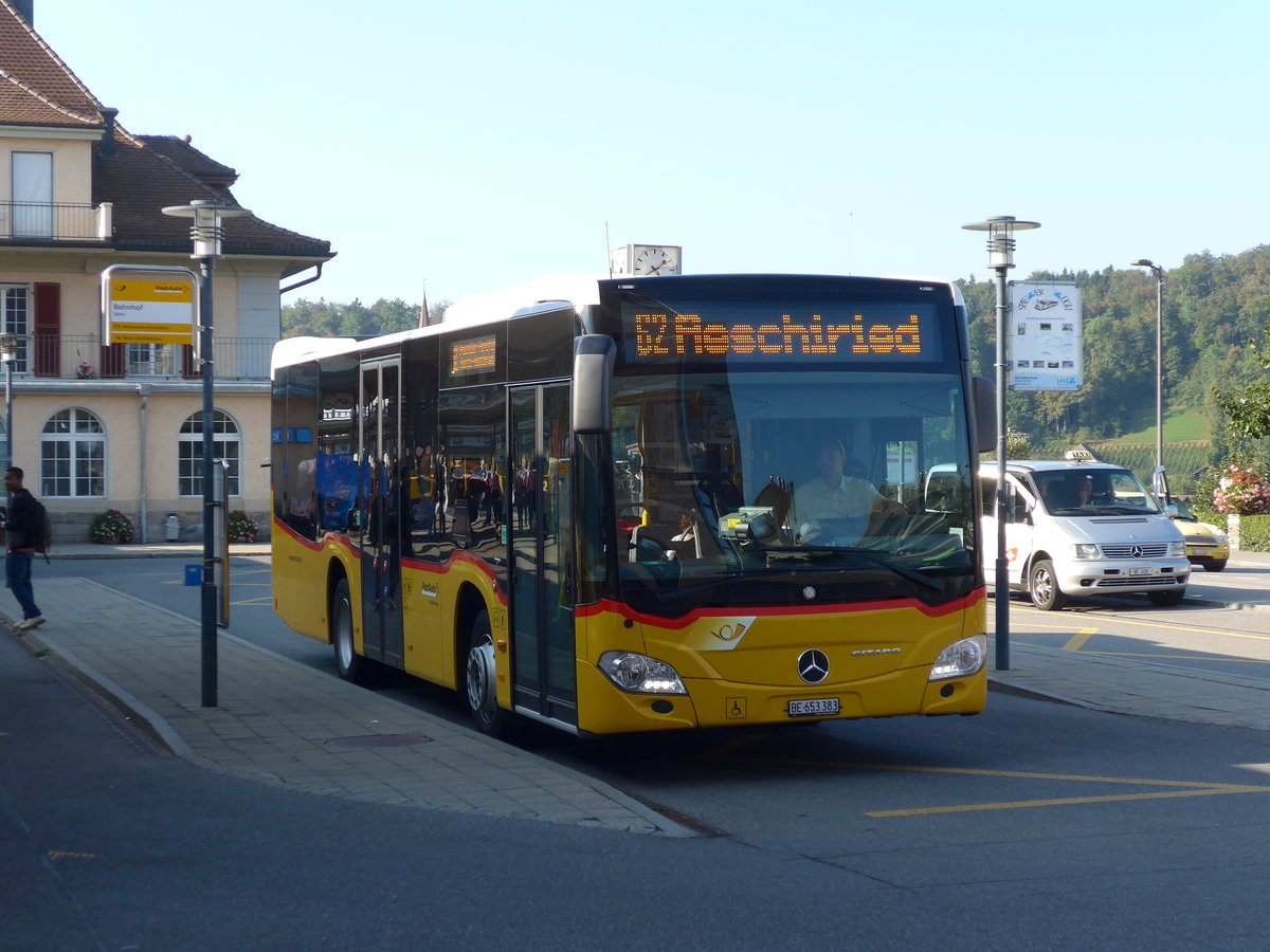 (175'156) - PostAuto Bern - BE 653'383 - Mercedes am 24. September 2016 beim Bahnhof Spiez
