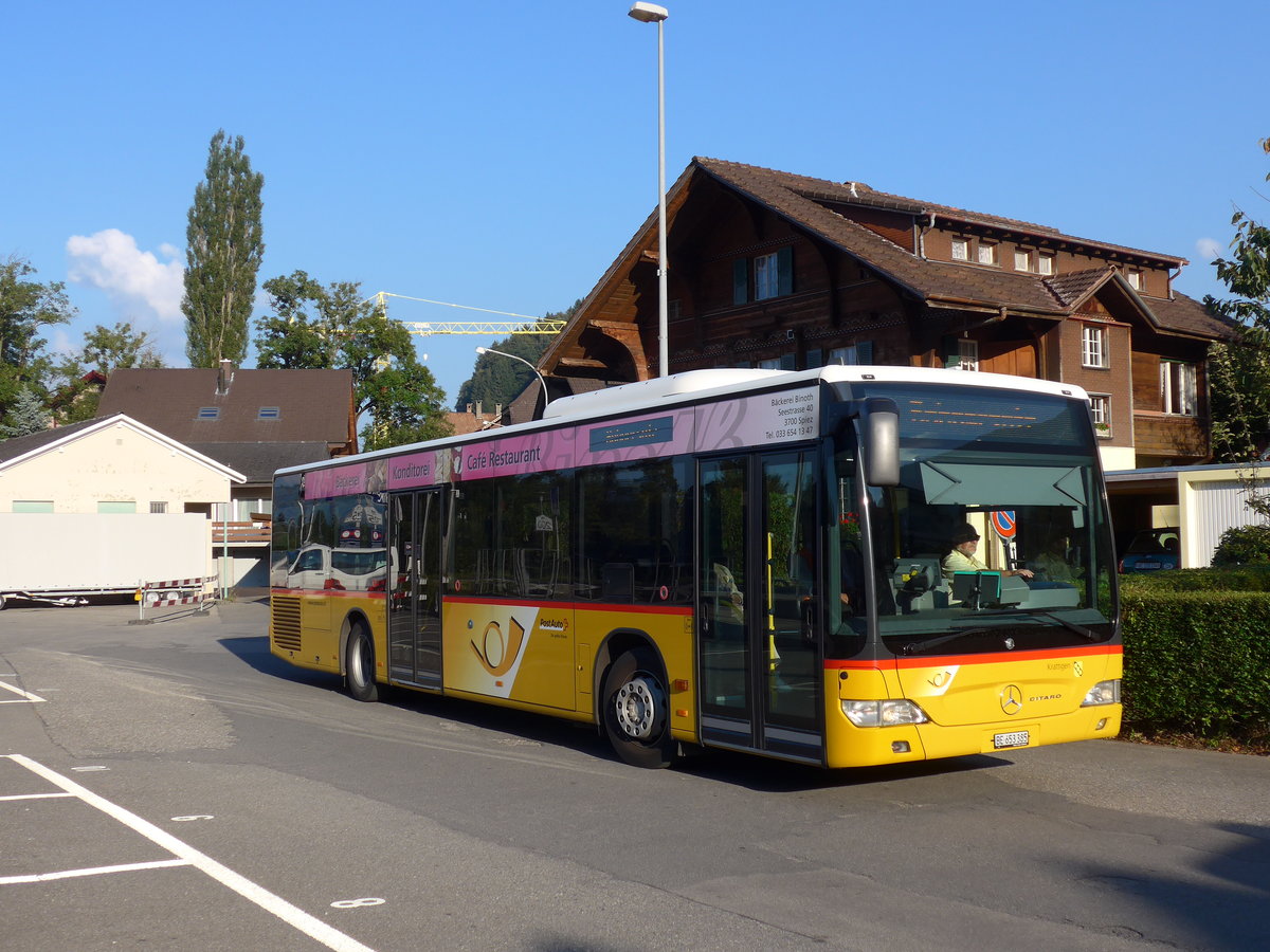 (175'169) - PostAuto Bern - BE 653'385 - Mercedes am 24. September 2016 beim Bahnhof Wimmis
