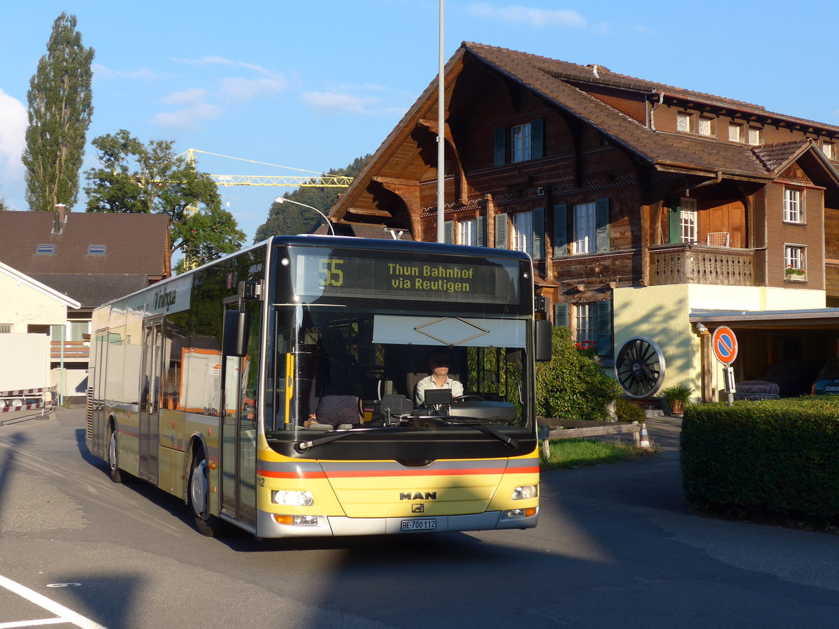 (175'174) - STI Thun - Nr. 112/BE 700'112 - MAN am 24. September 2016 beim Bahnhof Wimmis