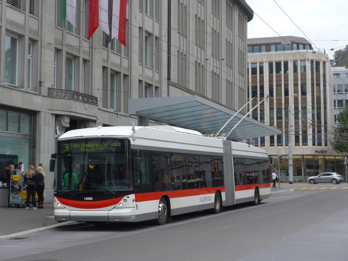 (175'594) - St. Gallerbus, St. Gallen - Nr. 177 - Hess/Hess Gelenktrolleybus am 15. Oktober 2016 beim Bahnhof St. Gallen