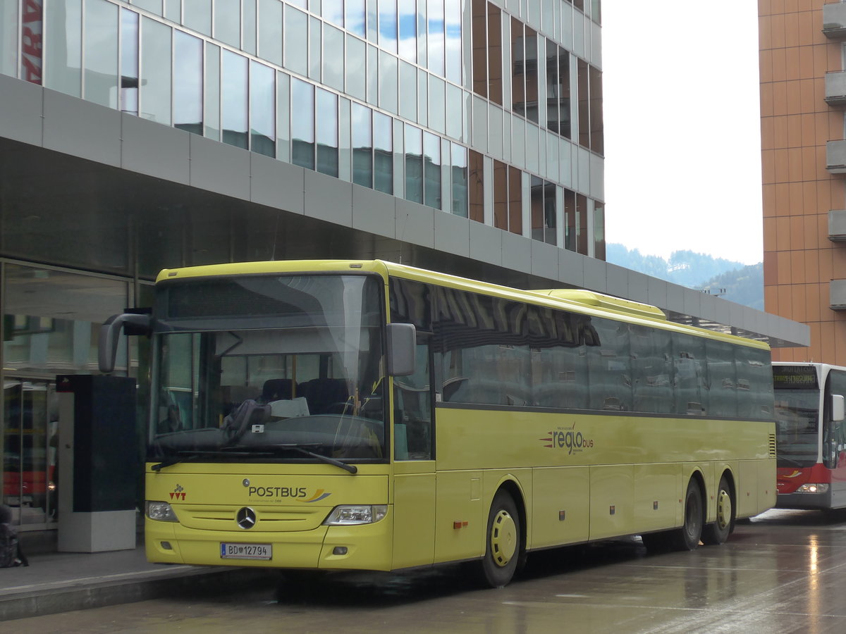 (175'730) - PostBus - BD 12'794 - Mercedes am 18. Oktober 2016 beim Bahnhof Innsbruck