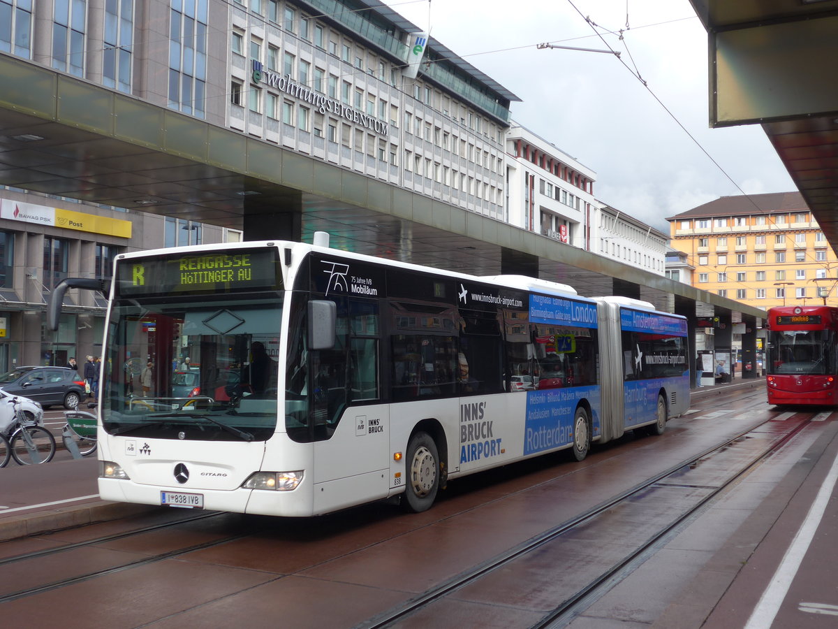 (175'743) - IVB Innsbruck - Nr. 838/I 838 IVB - Mercedes am 18. Oktober 2016 beim Bahnhof Innsbruck
