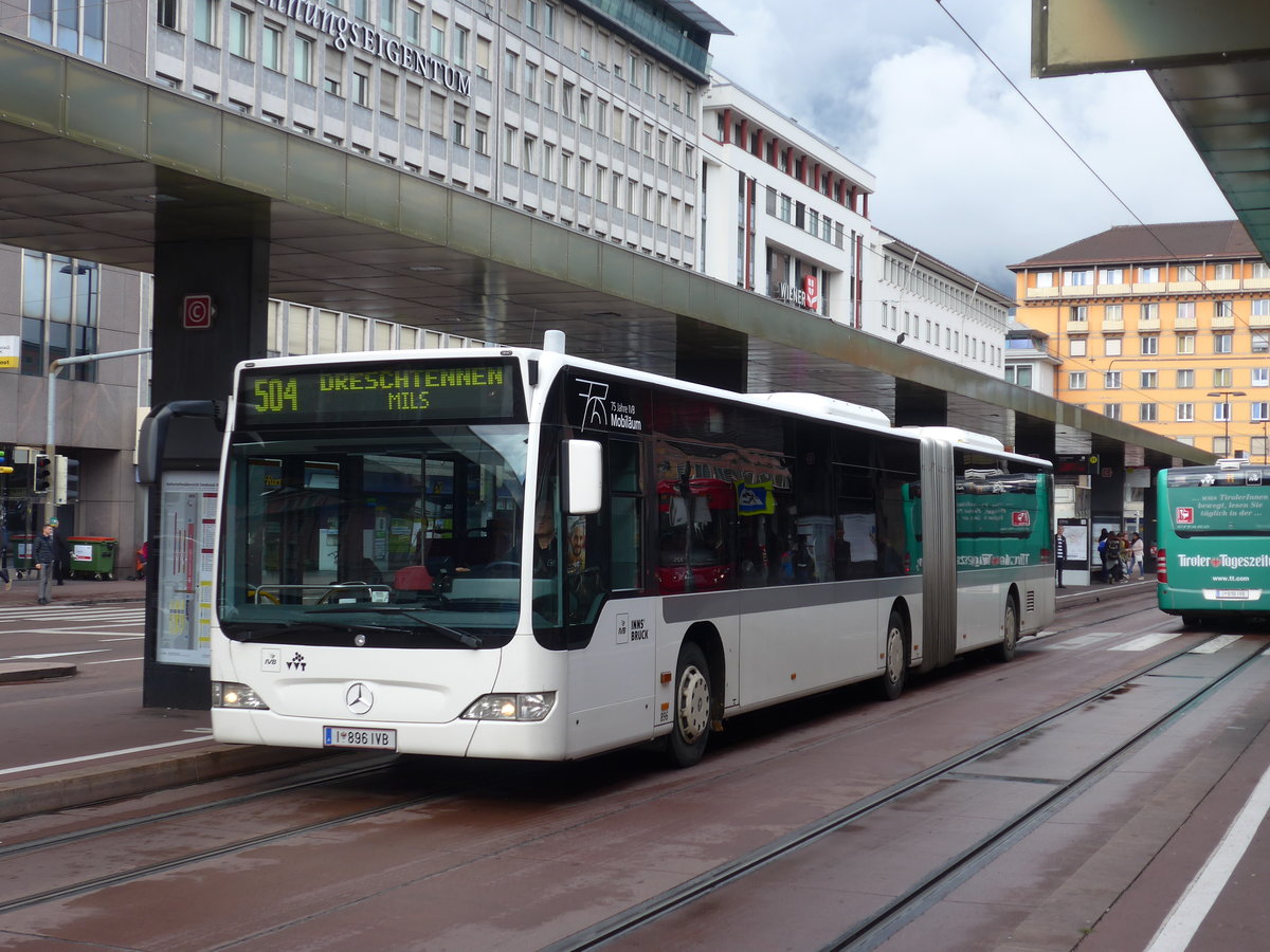 (175'769) - IVB Innsbruck - Nr. 896/I 896 IVB - Mercedes am 18. Oktober 2016 beim Bahnhof Innsbruck