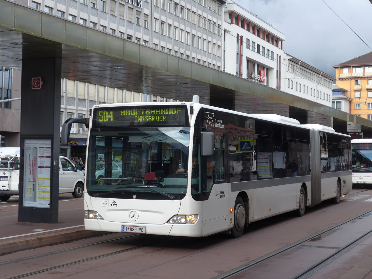 (175'779) - IVB Innsbruck - Nr. 899/I 899 IVB - Mercedes am 18. Oktober 2016 beim Bahnhof Innsbruck