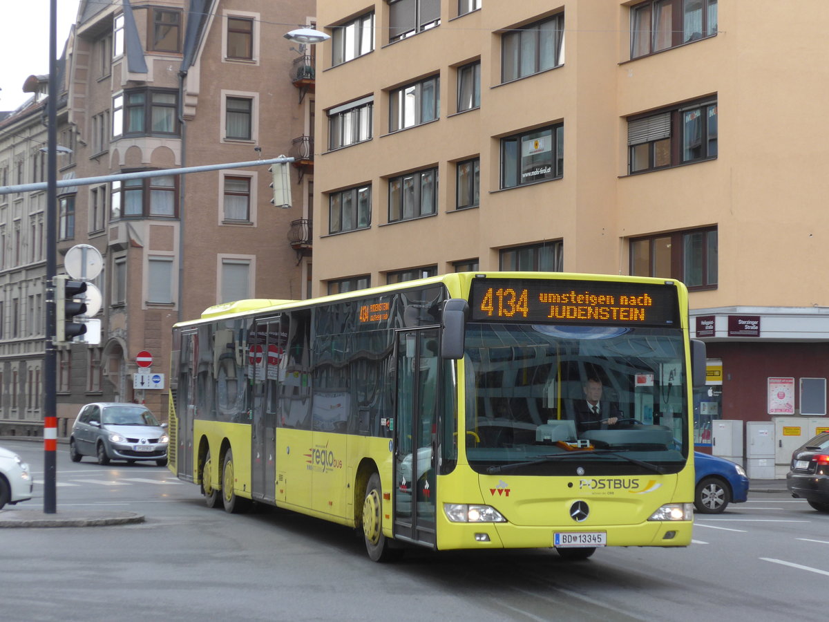 (175'817) - PostBus - BD 13'345 - Mercedes am 18. Oktober 2016 beim Bahnhof Innsbruck