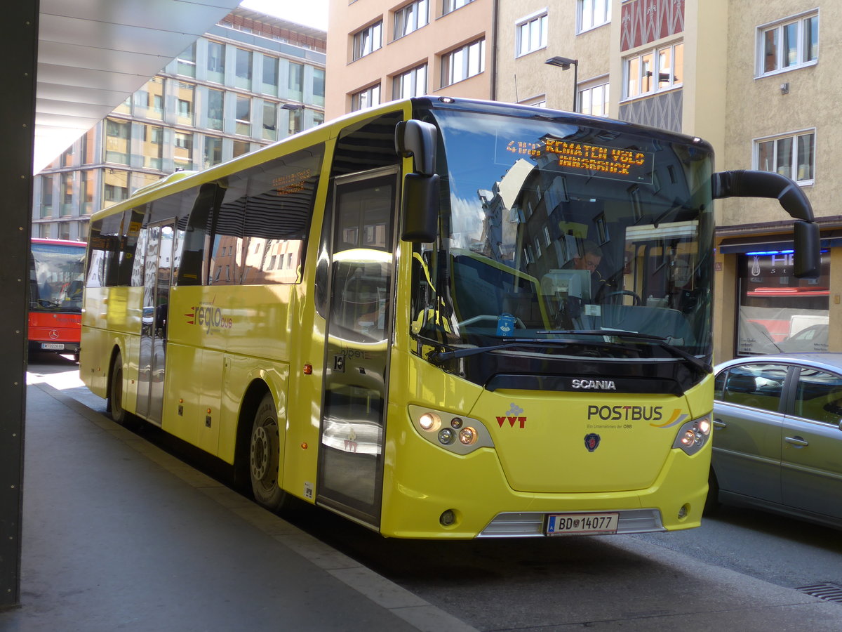 (175'853) - PostBus - BD 14'077 - Scania am 18. Oktober 2016 beim Bahnhof Innsbruck