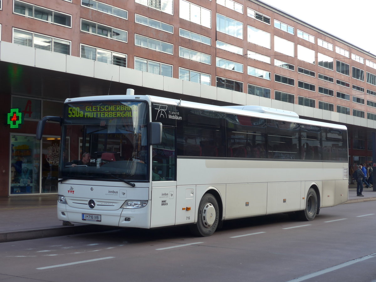 (175'855) - IVB Innsbruck - Nr. 716/I 716 IVB - Mercedes am 18. Oktober 2016 beim Bahnhof Innsbruck