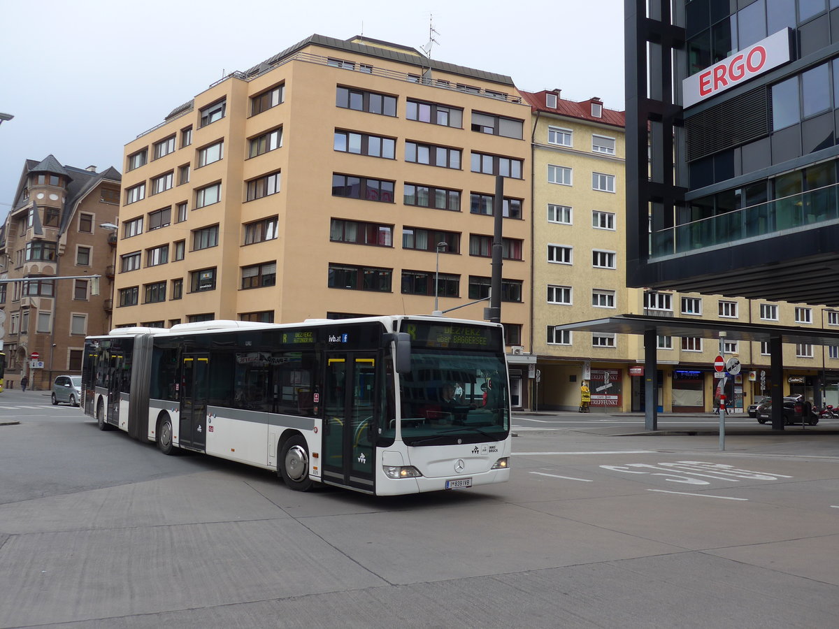 (176'173) - IVB Innsbruck - Nr. 839/I 839 IVB - Mercedes am 21. Oktober 2016 beim Bahnhof Innsbruck