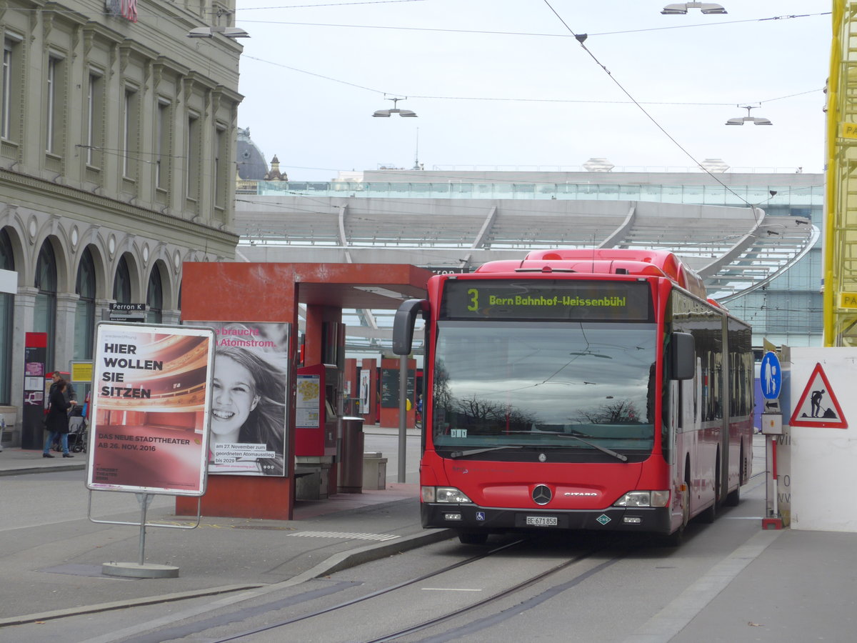(176'674) - Bernmobil, Bern - Nr. 858/BE 671'858 - Mercedes am 13. November 2016 beim Bahnhof Bern