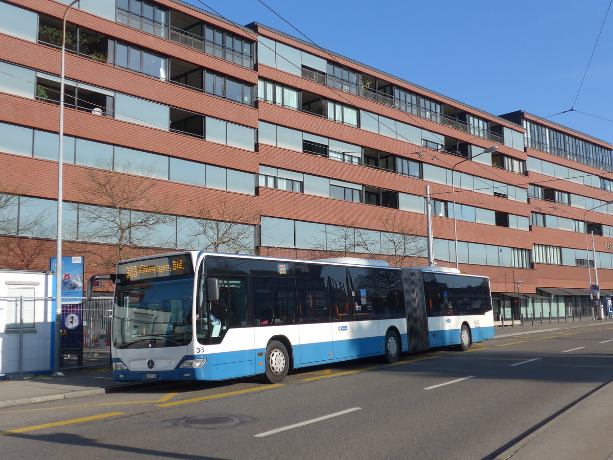(176'920) - Limmat Bus, Dietikon - Nr. 38/ZH 271'344 - Mercedes am 6. Dezember 2016 in Schlieren, Zentrum/Bahnhof