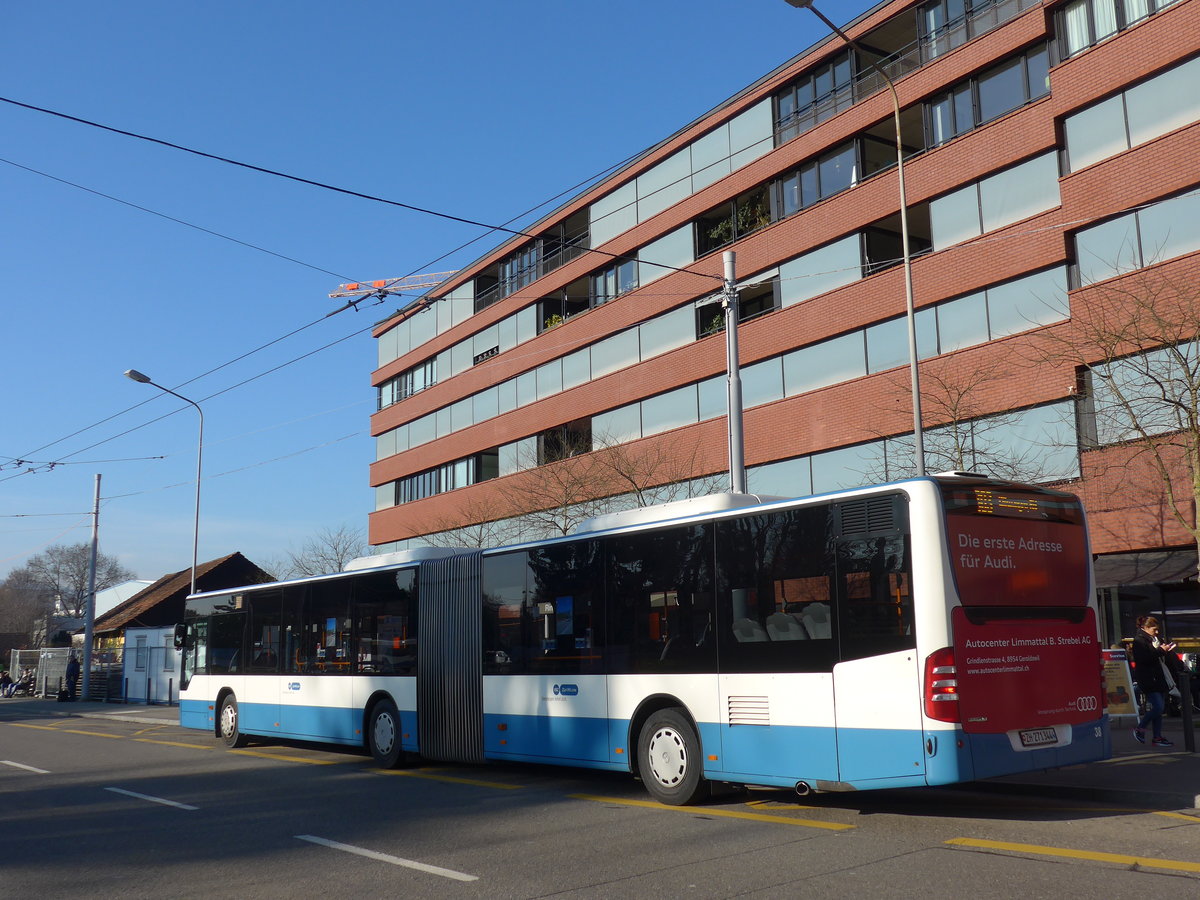 (176'955) - Limmat Bus, Dietikon - Nr. 38/ZH 271'344 - Mercedes am 6. Dezember 2016 in Schlieren, Zentrum/Bahnhof